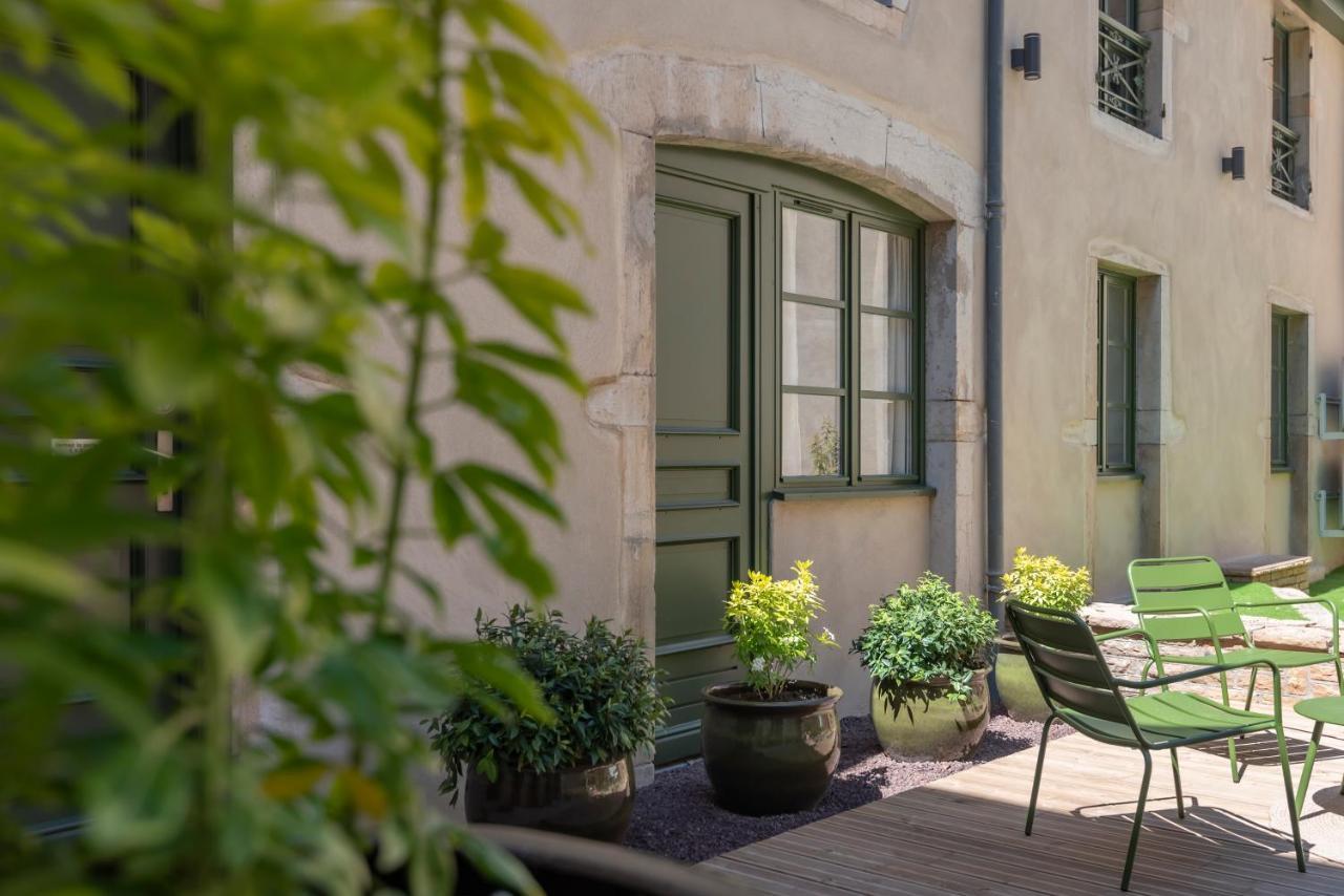Appartement Le Vintage . Centre-ville . Atypique . Proche Gare . Wifi . Climatisation . Confortable .