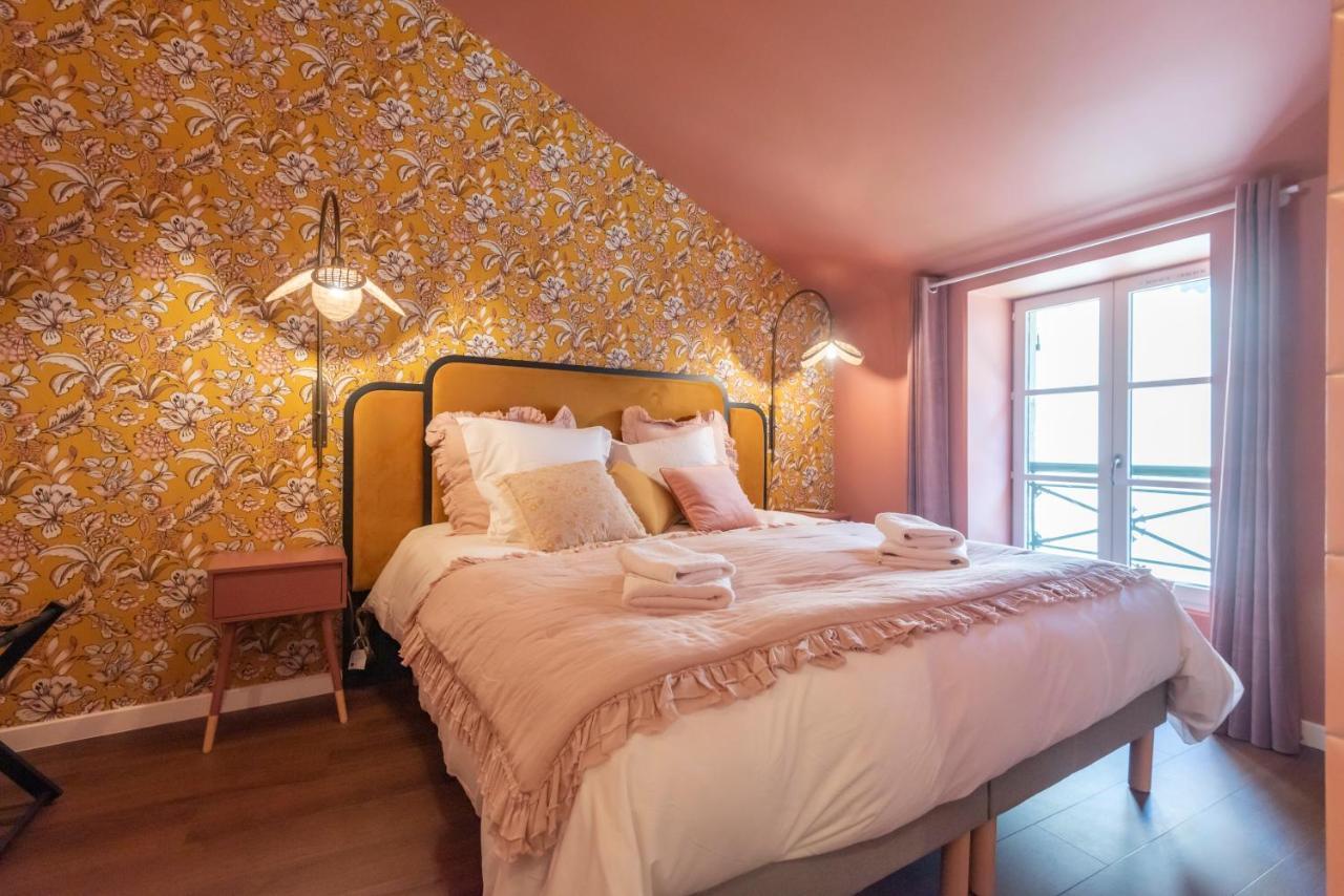 Le Vintage . Centre-ville . Atypique . Proche Gare . Wifi . Climatisation . Confortable . Appartement *